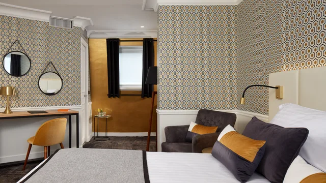 غرفة سوبيريور ثلاثية، Le Royal Hotel 2/4