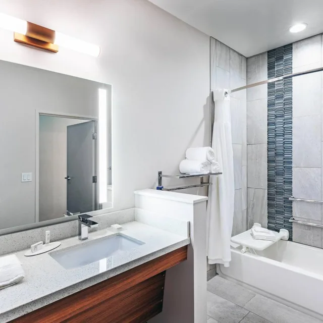 room, 2 queen beds, Fairfield Inn & Suites by Marriott Aberdeen 12/12