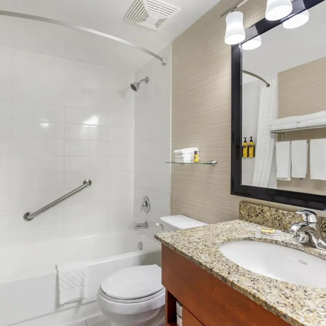 جناح بسرير كينج مع أريكة بمطبخ، Best Western Plus Rose City Suites 7/7