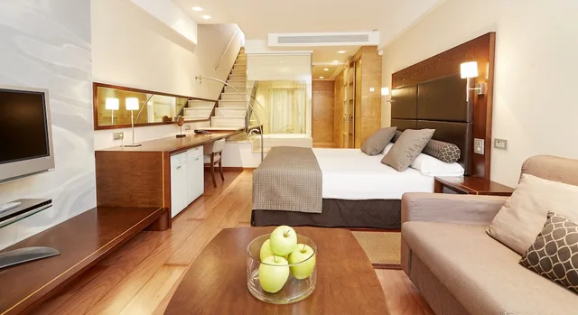 Prestige, Junior Suite, Sun Room, Jetted Tub، Insotel Fenicia Prestige Thalassospa 2/5