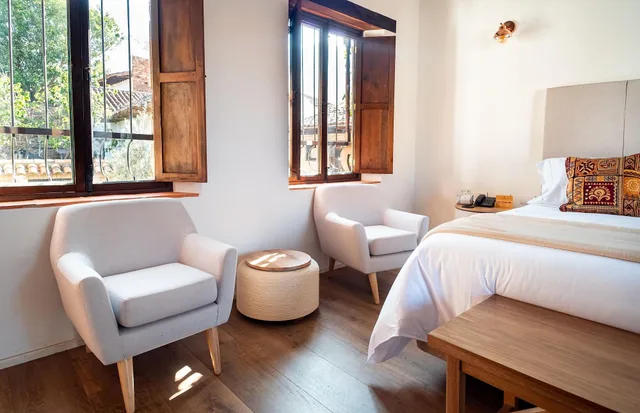 جناح جونيور، Casa Alcestre 1/7