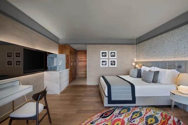 Superior Room Side Sea View, Acanthus and Cennet Barut Collection 4/12