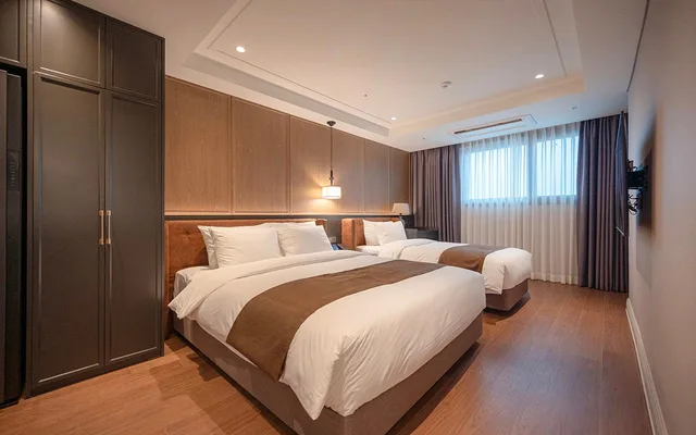 غرفة قياسية بسرير مزدوج، HOTEL D Edition 1/2