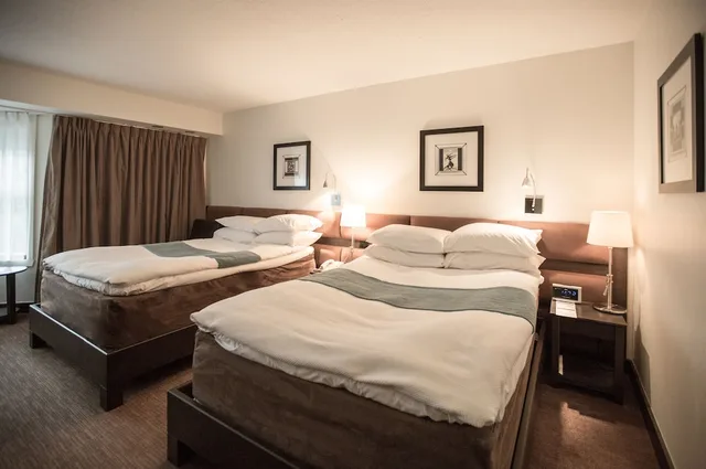 Room, 2 Double Beds, Terrace, Hotel Le Bonne Entente 1/2