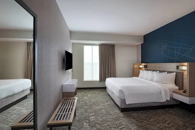 جناح بسرير كينج بغرفة نوم واحدة مع سرير سحّاب إضافي لذوي الإعاقة، Springhill Suites By Marriott Waco 1/3
