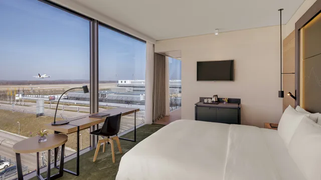 Executive, King Bed, Runway View، Hilton Munich Airport 3/3