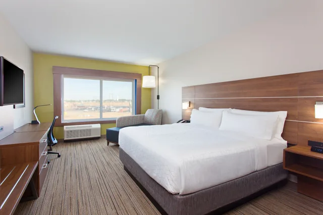 Standard, King Bed, Extra Floor Space، Holiday Inn Express Hotel And Suites Moses Lake 2/6