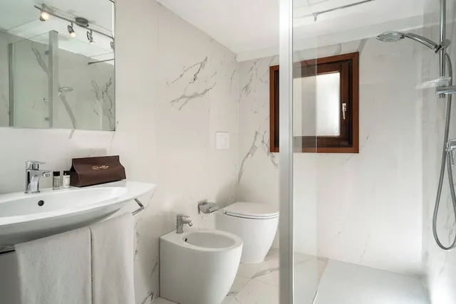 غرفة سوبيريور بسرير مزدوج، Hotel Montecarlo 8/8