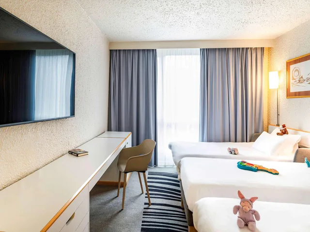 غرفة كلاسيكية بسريرين منفصلين، NOVOTEL VALENCIENNES AERODROME 3/4