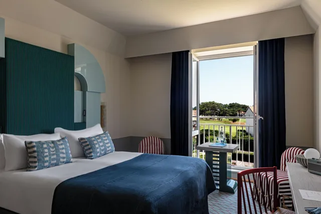 Deluxe, Golf Course View، Regina Experimental Biarritz 1/3