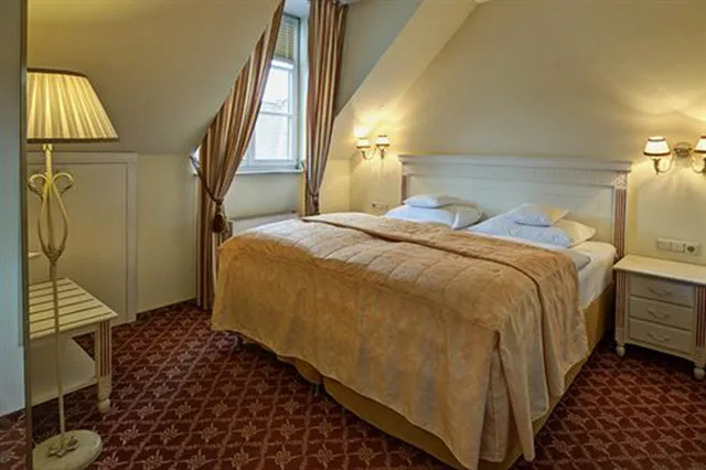 غرفة سوبيريور بسرير مزدوج، HOTEL AUGUSTA 2/4