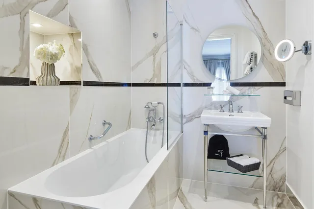 Prestige, Suite, Peace Street View، Hotel Westminster 4/6