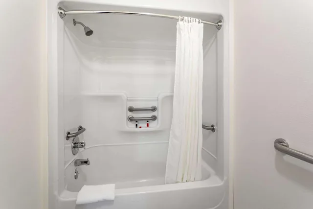 Studio, Suite, The Inn at Lander, Travelodge by Wyndham 3/5