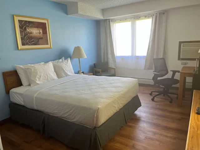 غرفة بسرير كوين لذوي الإعاقة، SureStay by Best Western Glendive Yellowstone River 1/4
