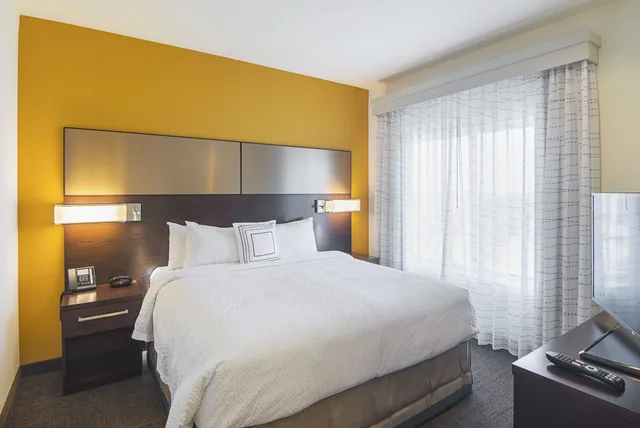 جناح بسرير كينج بغرفة نوم واحدة مع أريكة، Residence Inn Denton 3/4