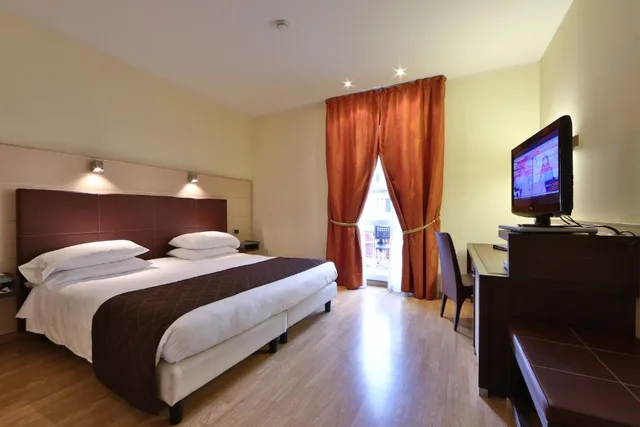 غرفة سوبيريور بسرير كينج، Hotel Master 2/6