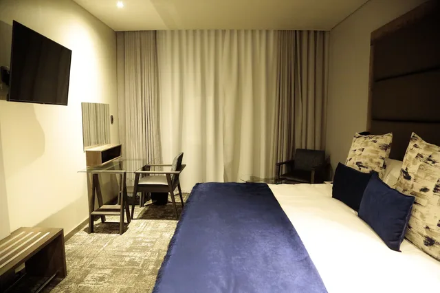 Superior, Deluxe, King Bed, North View، Blueberry Hill Hotel 6/7