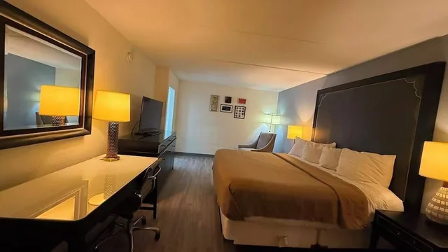 غرفة كومفورت بسرير كينج للمدخنين، Horizon Inn & Suites 2/10