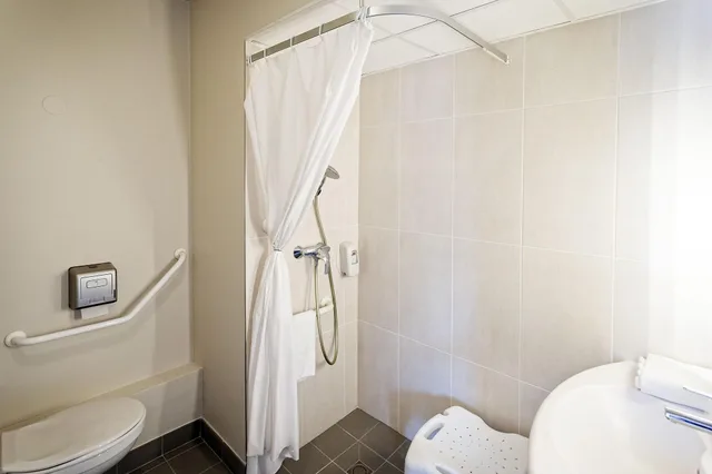 غرفة رباعية لذوي الإعاقة، B&B Hotel Mulhouse Centre 4/4
