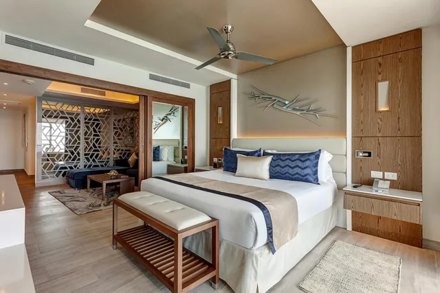 Luxury, Suite, King Bed, Ocean Front, Royalton CHIC Cancun, An Autograph Collection (ex Royalton Cancun) 1/7