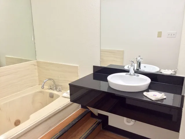 غرفة قياسية بسريرين كوين للمدخنين، Motel6 Longview Tx North 7/9