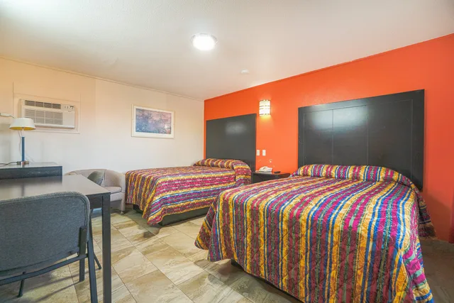 غرفة بسريرين مزدوجين، Vali Ho Motel By OYO Weslaco Mercedes 1/6