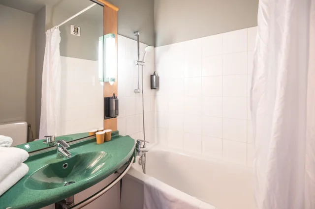 غرفة قياسية ثلاثية، B&B Hotel Rouen Centre Rive Gauche 3/3