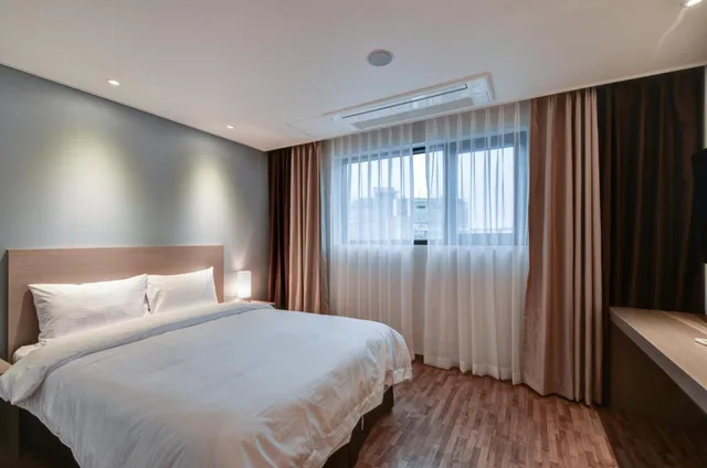 Run of House, No Parking، Sea & Moon Tourist Hotel 2/2