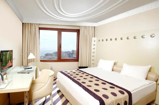 غرفة بسرير مزدوج أو سريرين منفصلين بإطلالة على البحر، Taxim Hill Hotel 2/10