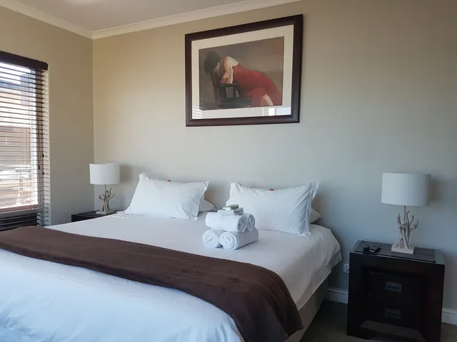 Sea, Superior, King Bed، Melkbosch Guesthouse 1/1