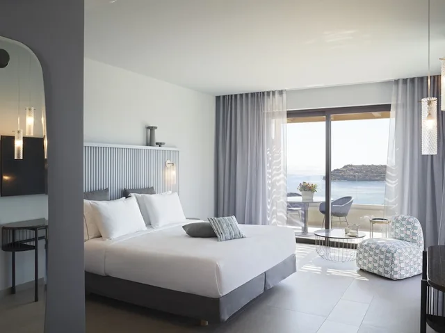 غرفة تنفيذية بسريرين منفصلين بإطلالة على البحر بمسبح خاص، Cayo Exclusive Resort and Spa 2/4
