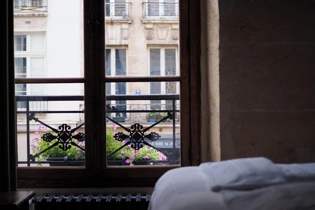 غرفة ثلاثية بإطلالة على المدينة، De La Place Des Vosges 3/3