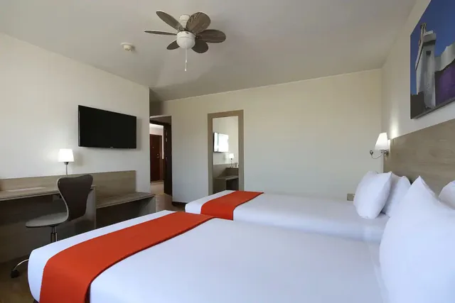 غرفة قياسية بسرير مزدوج، Centro by Casa Andina 1/4