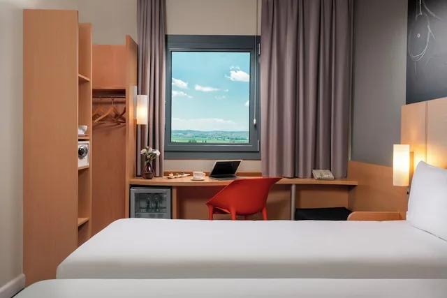 غرفة بسريرين منفصلين، Ibis Ankara Airport 4/10