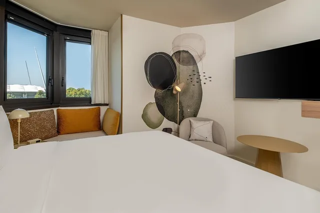 غرفة بسرير كوين، Hyatt Centric Reims 1/9