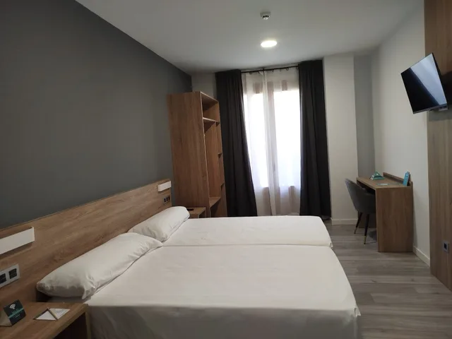 غرفة سوبيريور بسرير مزدوج، Hotel Maria de Molina 4/10