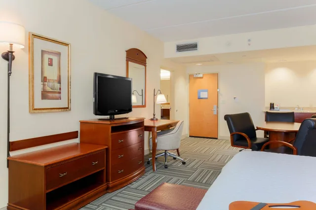 جناح استوديو بسرير كينج، Hampton Inn Nanuet 2/6