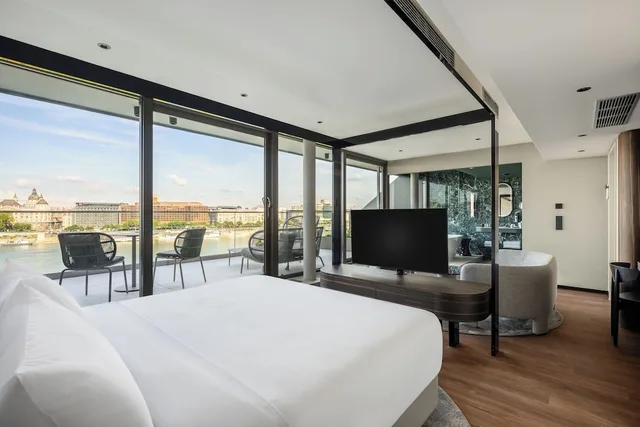 استوديو فاخر بسرير كينج، LANCHID 19 DESIGN HOTEL 1/7