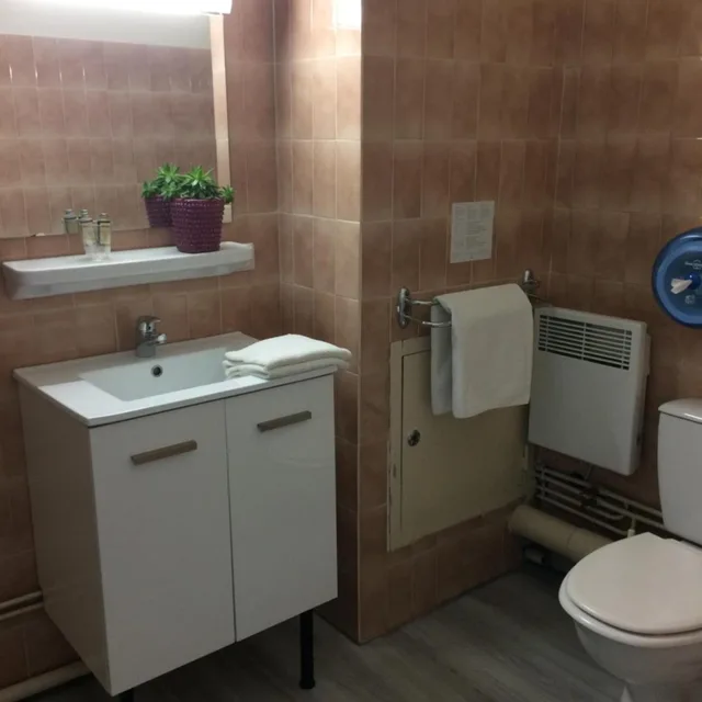 غرفة بسرير مزدوج بشرفة، Hotel Bains Sarrailh 6/6