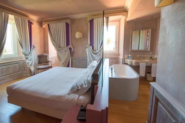 غرفة ديلوكس بإطلالة على البحر، Villa Lattanzi 1/3