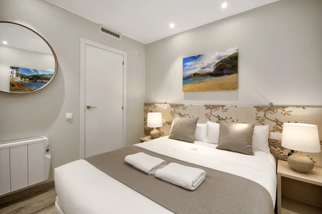 شقة بسرير مزدوج وسريرين منفصلين بغرفتي نوم، Mercedes Heritage Barcelona Apartments 2/8