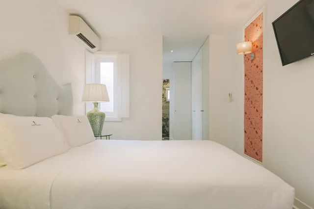 فيلا بسرير كوين بغرفة نوم واحدة مع أريكة بحوض جاكوزي، Torel Palace Lisbon 2/7