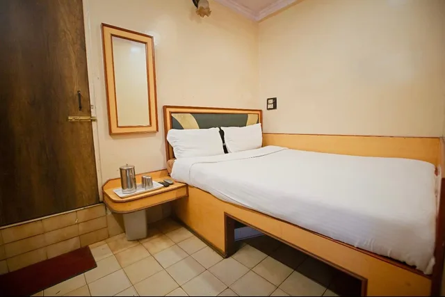 غرفة قياسية بسرير مزدوج، HOTEL MANECK 1/1