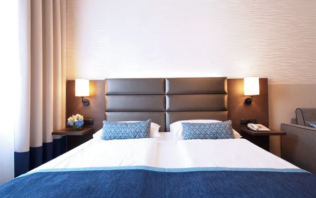غرفة سوبيريور ثلاثية بسريرين منفصلين مع أريكة، HOTEL DREI KRONEN VIENNA CITY 5/10