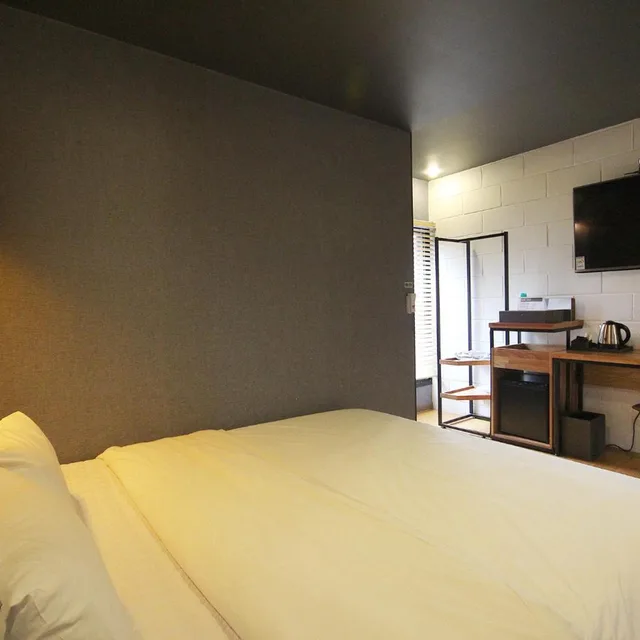 غرفة ديلوكس بسريرين منفصلين، Hotel Gray 2/10