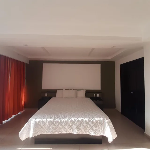 جناح بسرير كوين، Hotel Borda Cuernavaca 10/10