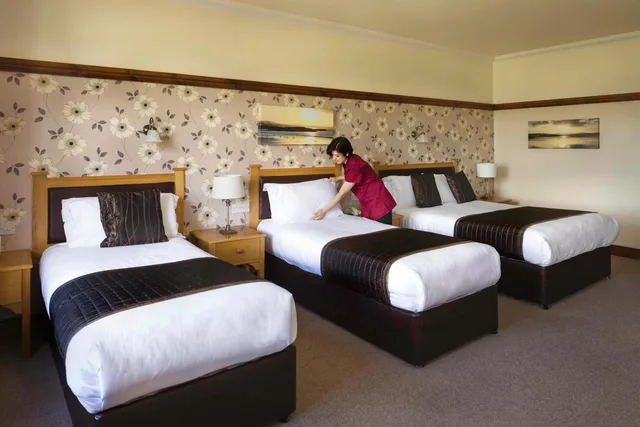 غرفة عائلية، Silver Tassie Hotel And Spa 2/2