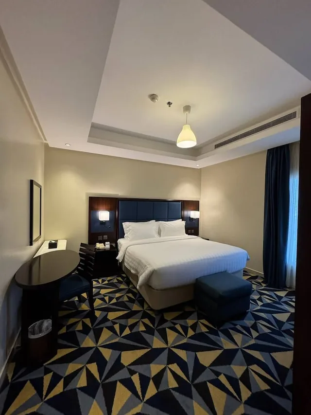 1 Bedroom, Signature, Suite, Queen Bed, Ocean View Al Zahra 4/10