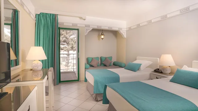 غرفة بسريرين منفصلين بإطلالة على المسبح، Agadir Beach Club 3/6