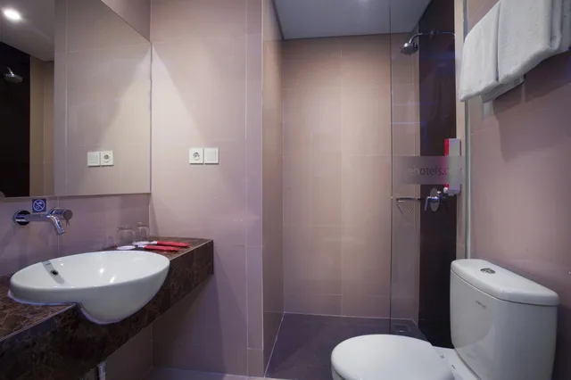 غرفة قياسية، Favehotel Hasyim Ashari Tangerang 4/4